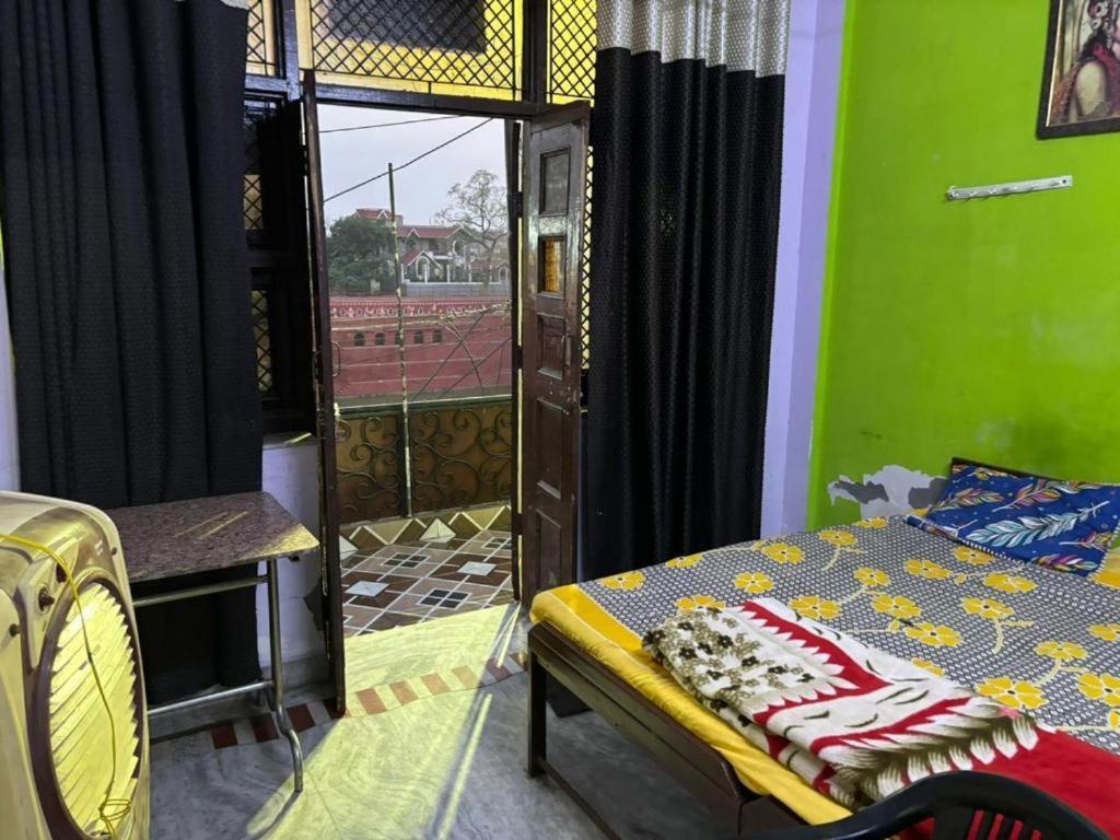 מטורה Maatu Shri Comfort Stay-Guest House מראה חיצוני תמונה