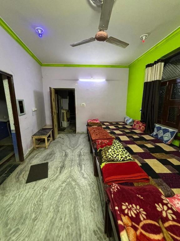 מטורה Maatu Shri Comfort Stay-Guest House מראה חיצוני תמונה