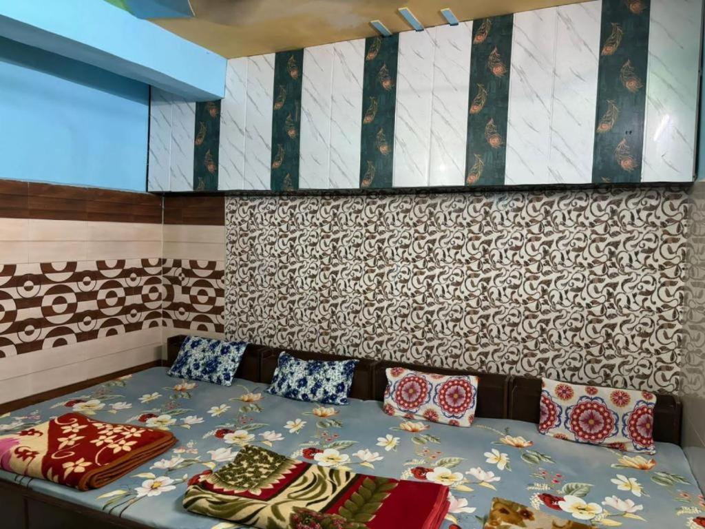 מטורה Maatu Shri Comfort Stay-Guest House מראה חיצוני תמונה